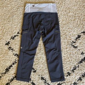 lululemon grey running crop - size 2